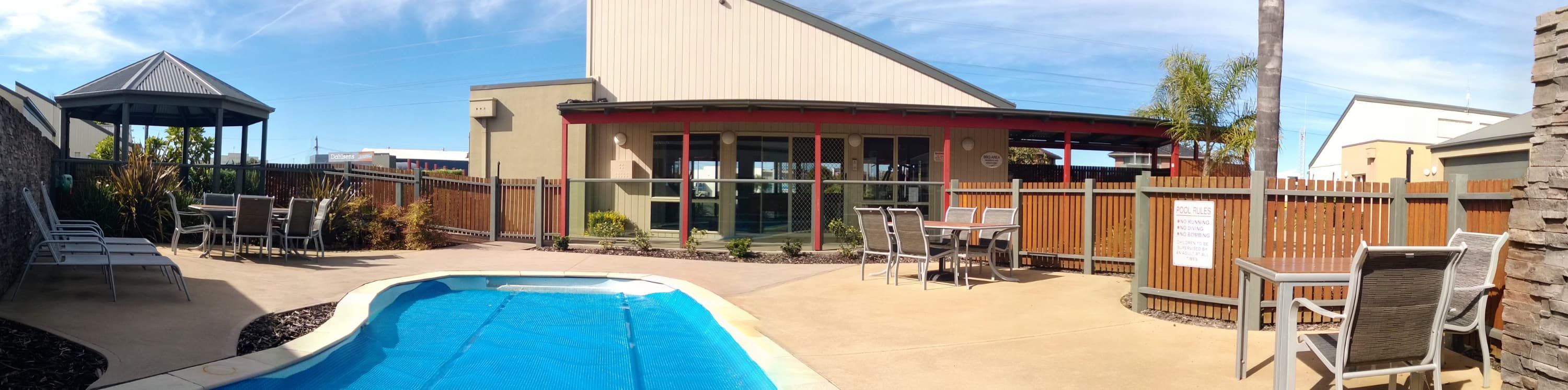 Special Deals on Lakes Entrance The Lakes Apartments